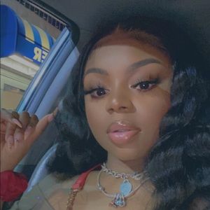 Meet your Posher, Danique